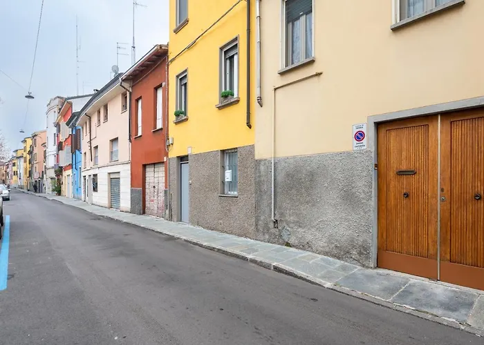 Historic Center 7min From Duomo Апартаменты